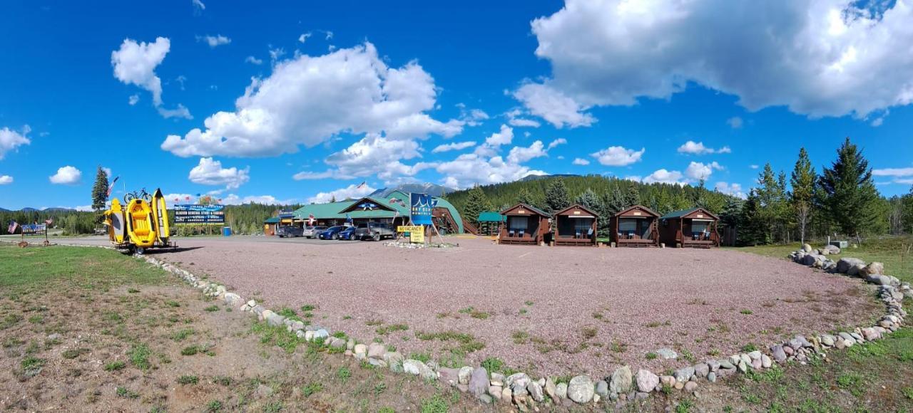Sky Eco - Glacier General Store And Cabins Coram Eksteriør bilde